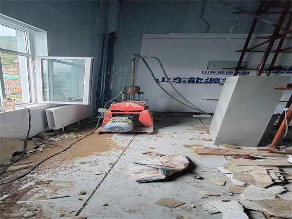 蓝田地基基础下沉墙体裂缝加固注浆顶升施工